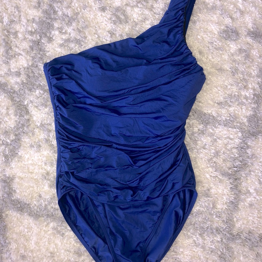 One Shoulder One Piece Swimsuit, size 10